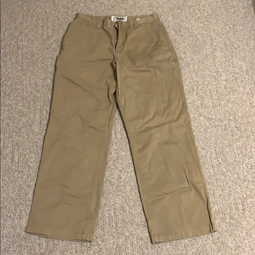 Men’s Mountain Kahkis khaki pants. 32x32